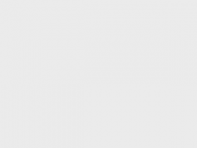 时隔很久又摸起了网球拍